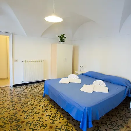 Casa Del Borgo アパート フィナーレ・リーグレ