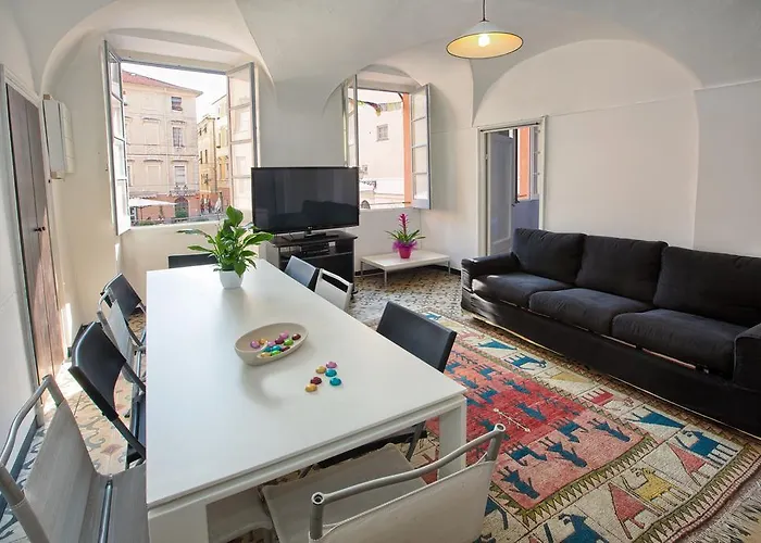 Casa Del Borgo * Finale Ligure